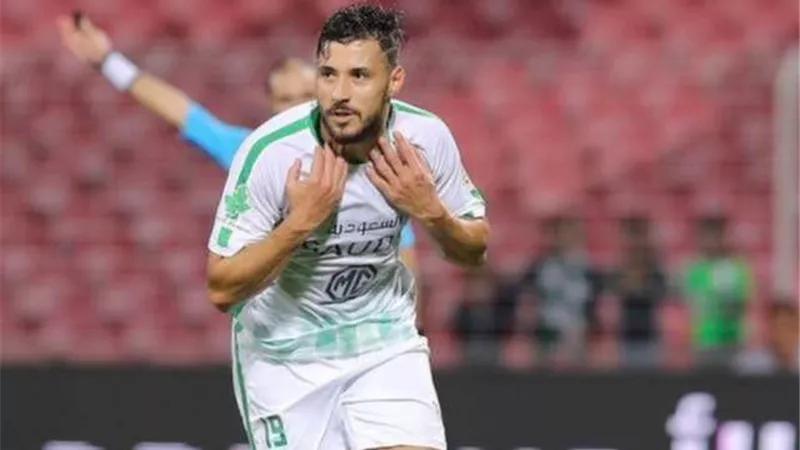 هداف منتخب الجزائر يوجه صدمة قوية الى ادارة الاهلى