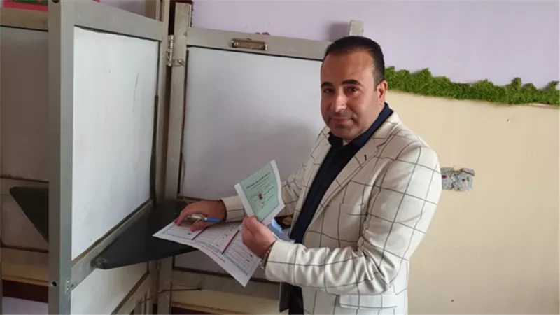 احمد بدوي عضو النواب يدلى وبصوته يدعو المواطنين للتصويت في الانتخابات