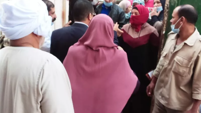 إقبال متزايد على اللجان الانتخابية بالشرقية.. والمرأة تتصدر المشهد الانتخابى