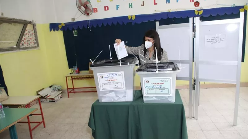 وزيرة التعاون الدولي تدلي بصوتها في انتخابات النواب