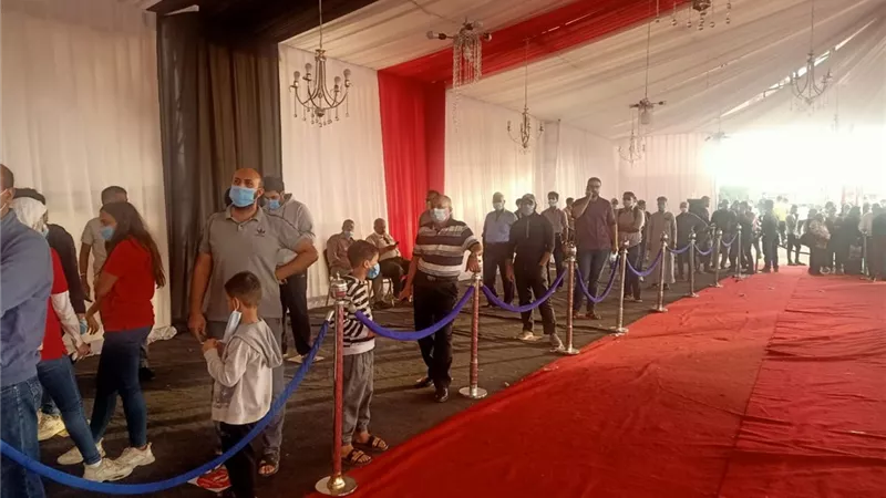 مدرسة الطبرى بالشروق تشهد اقبالا كثيفا من الناخبين وسط اجراءات وقائية عالية المستوي ... فيديو وصور
