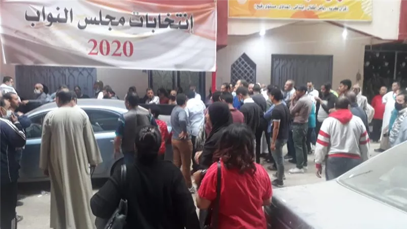 في حب مصر .. شباب عين شمس : شاركنا في الانتخابات دعما للوطن .. صور وفيديو