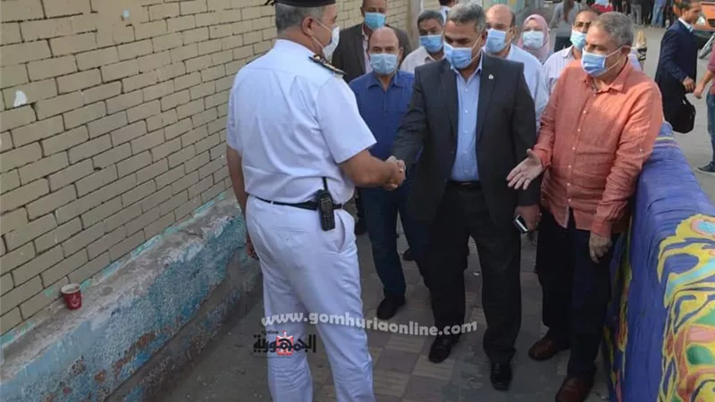 بعثات دولية تشيد بالعملية الانتخابية ومصانع تشارك بقوة مع اغرب وسائل الدعايا للمرشحين فى الساعات الاخيرة