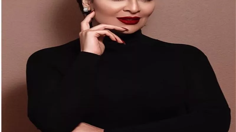 أمل أمين تضع اللمسات الأخيرة لعرض أزياء The fashion Network International Awards