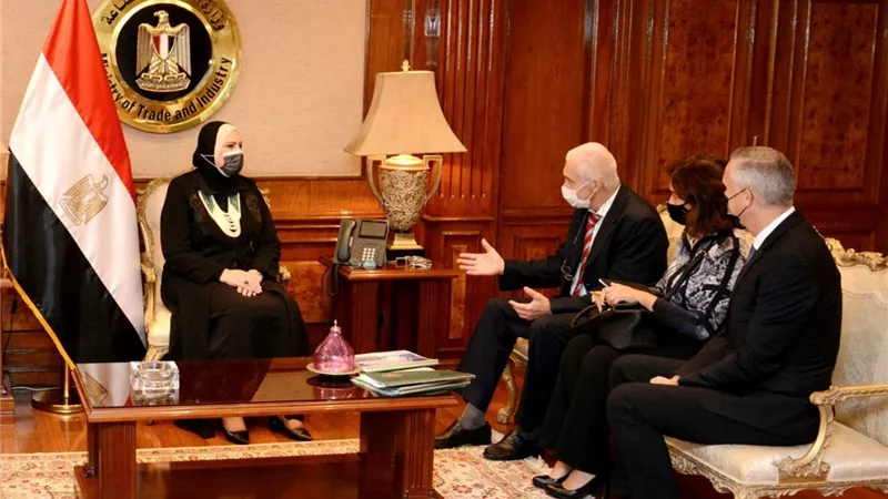 وزيرة الصناعة: حريصون على جذب الشركات الألمانية للإستثمار فى السوق المصرى خلال المرحلة المقبلة