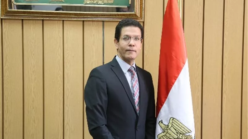 فصل 23 طالباً أسبوعاً بعلوم بنها