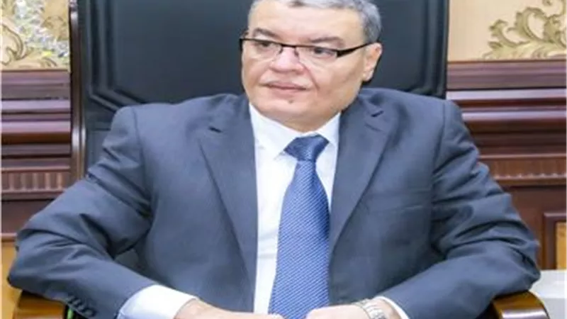 محافظ المنيا: غلق المنشأت الطبية الخاصة المخالفة فى حملة لمديرية الصحة