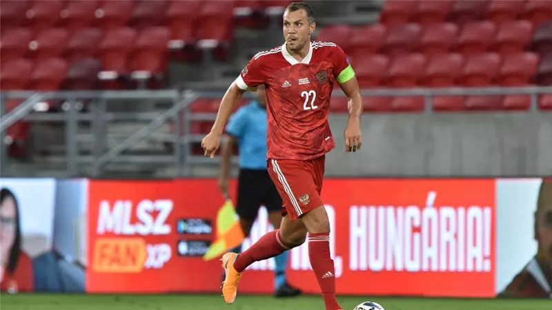 قائد منتخب روسيا يخرج عن صمته بعد ظهوره في فيديو 