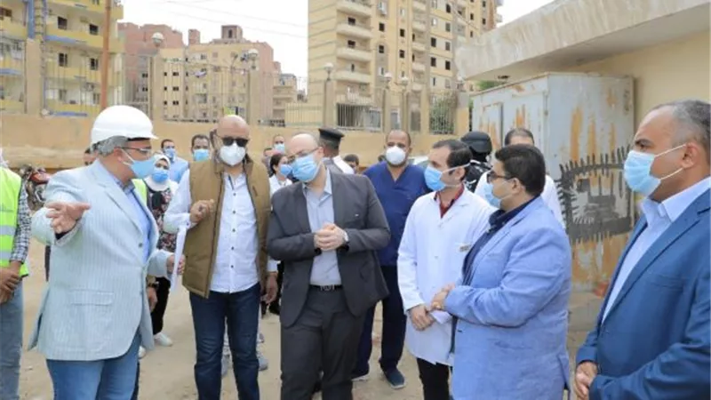 محافظ بنى سويف يتفقد أعمال رفع كفاءة مستشفى الصدر.. بالصور