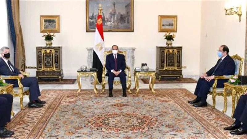 السيسى يستقبل رئيس المخابرات البريطانية لتعزيز التعاون الأمني والاستخباراتي