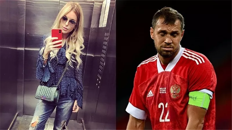 مقدمة برامج تلفزيونية ترد على سماع صوتها فى فيديو
