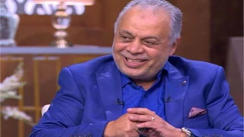 اشرف زكى: عدد كبير من الفنانين بلا عمل
