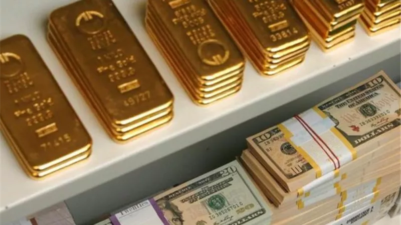 ارتفاع الذهب لأعلى مستوى في شهرين بعد هبوط الدولار