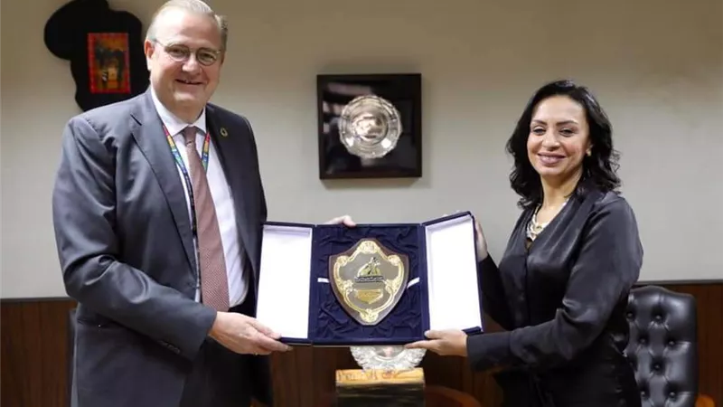 د. مايا مرسى تكرم منسق الأمم المتحدة لدعمه الجهود الوطنية المبذولة للنهوض بالمرأة وتحسين أوضاعها