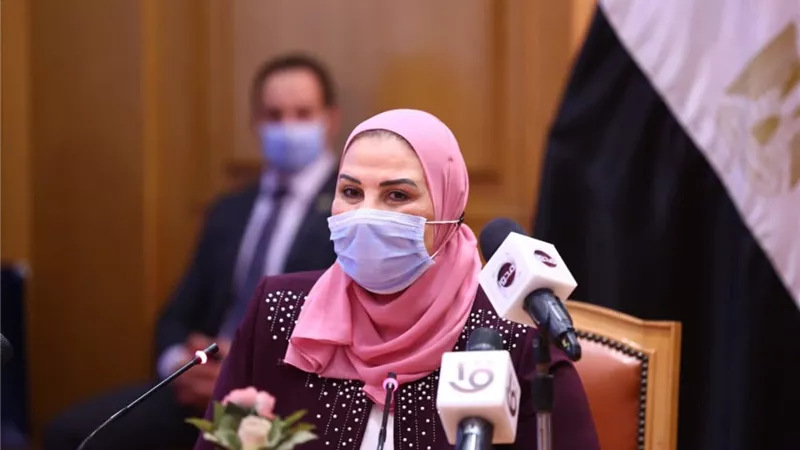 القباج تفتتح أول وحدة للتضامن الاجتماعي بالجامعات المصرية داخل جامعة حلوان