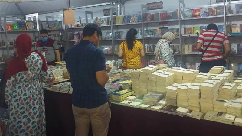 اليوم.. معرض كتاب نادى طلعت حرب يفتح أبوابه أمام الزائرين الثانية