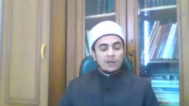 هل يجوز استخدام لفظ اللهم استجب خلف من يدعو؟ .. دار الإفتاء تجيب