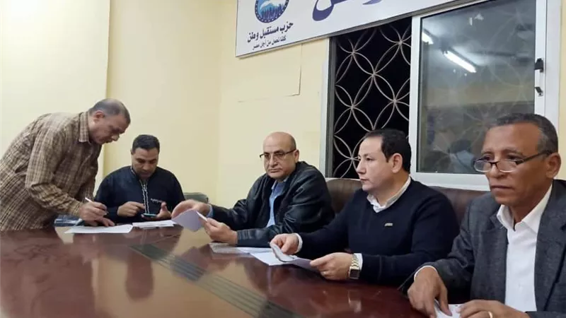 مستقبل وطن يتحمل تكاليف مصالحات مبانى ٤٦ اسره بمركز ابوالنمرس