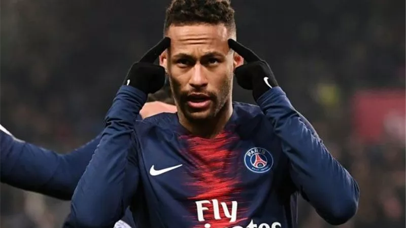 برشلونة يطالب نيمار بتصحيح خطأ حسابي