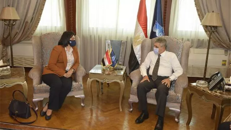 رئيس هيئة قناة السويس يبحث التعاون المشترك مع نائب وزير السياحة .صور