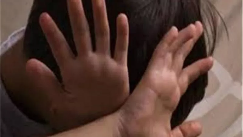 طالب الاعدادى يهتك عرض طفلتين بمنزل صديقة بالشرقية