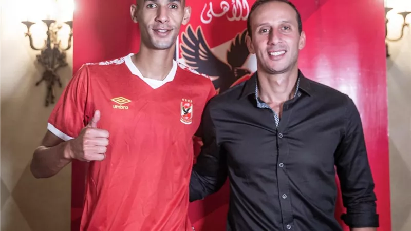 الأهلى يعلن انضمام المغربى بدر بانون لمدة 4 سنوات.. رسميًا
