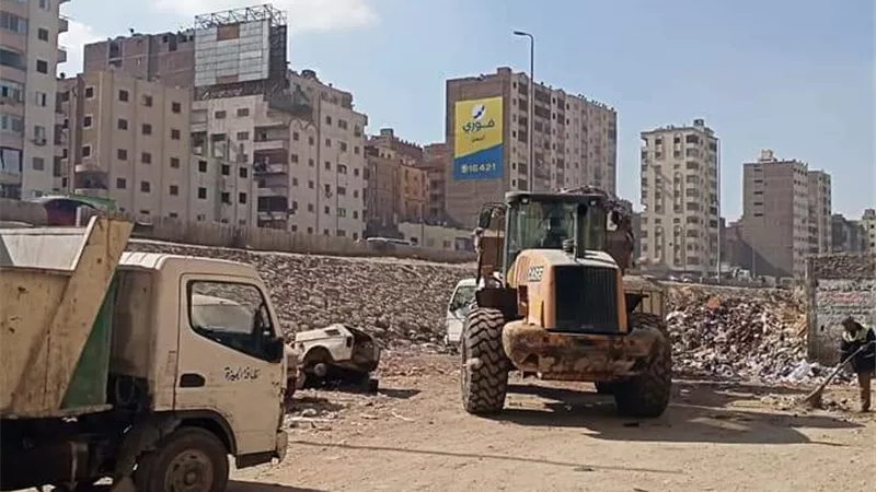 محافظ الجيزة :رفع 70 طن مخلفات بنفق الفكهانية وابوزارع بالعمرانية