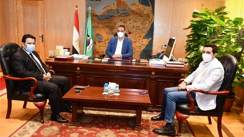 محافظ الفيوم خلال لقائه بالنائب أحمد سمير زكريا: نطالبكم بتعديل قانون الإدارة المحلية الصادر عام 1979