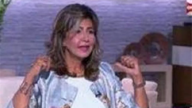 بالفيديو.. خبيرة طاقة: لا يفضل وضع المرآة أمام السرير لهذا السبب