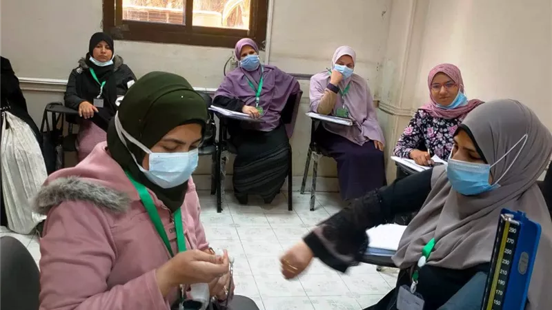 وكيل صحة المنيا : حملات الكشف الطبى المجانى تجوب قرى المحافظة