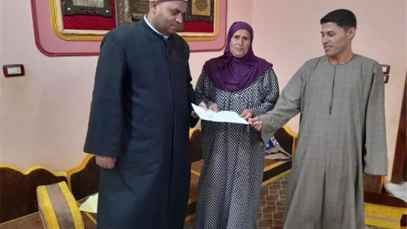 وزير الأوقاف ينهي مأساة الحاجة روحية بعد تواصل عمرو الليثي و 