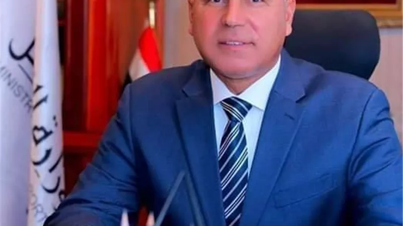 وصول شحنة جديدة من عربات السكك الحديدية الروسية المجرية لرصيف 66 بميناء الاسكندرية