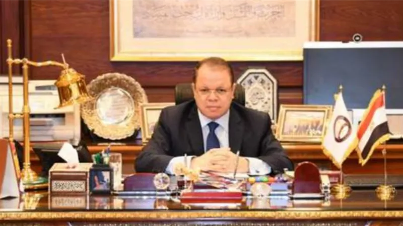 الأم تنفي ... النائب العام يخلي سبيل نجل سيده مسنه في واقعه الاساءه لها