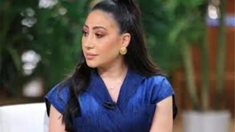 بوسى توجه رسالة نارية لوالدها: