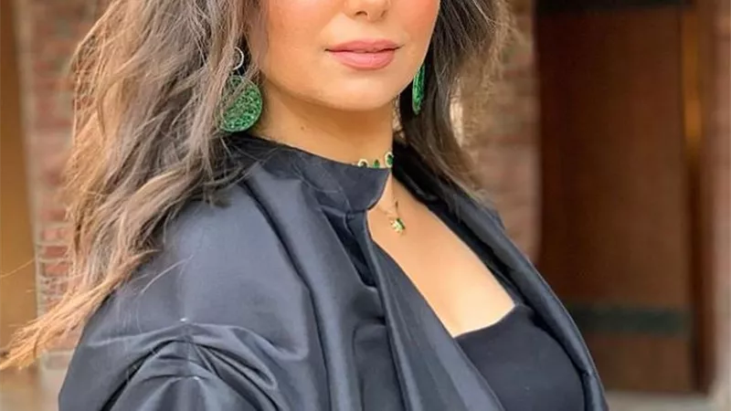 بالأسود .. هبه مجدى تخطف الأنظار بأحدث إطلالتها