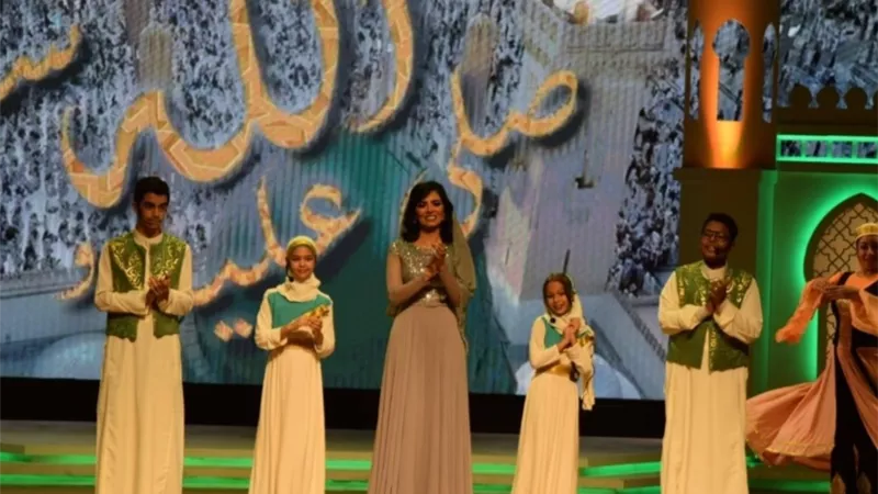الأنوار المحمدية تتلألأ على مسرح البالون