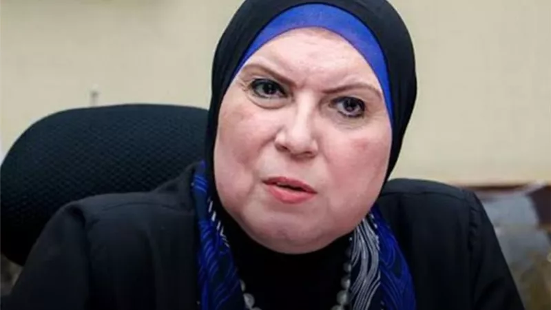 وزيرة التجارة والصناعة تغادر القاهرة متوجهةً إلى العاصمة الإماراتية دبي