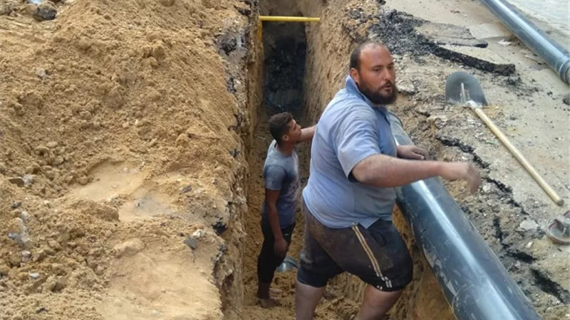 اصلاح الهبوط الارضي بالاسماعيلية بسبب كسر خط الصرف الصحي