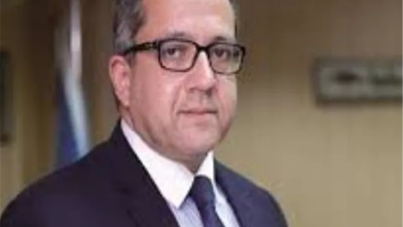 وزير السياحة يزيح الستار عن الكشف الاثرى بسقارة ..منها 100 تابوت اثرى