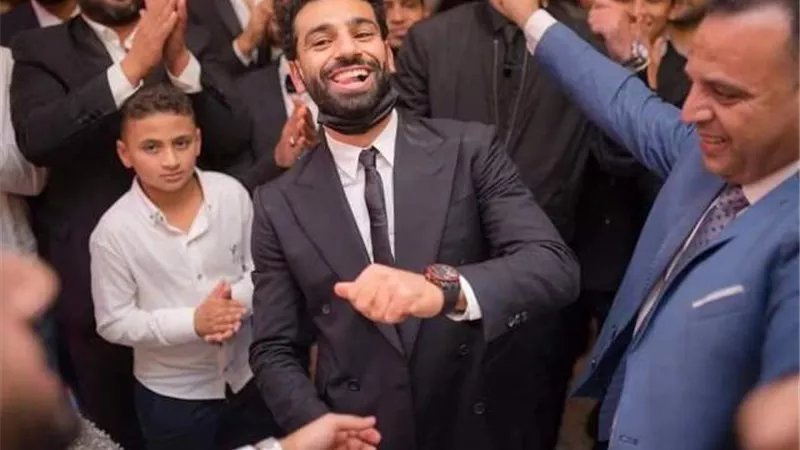 بعد اصابة صلاح بكورونا.. كيف تعاملت وزارة الصحة مع المخالطين له في فرح شقيقه ومسقط رأسه؟