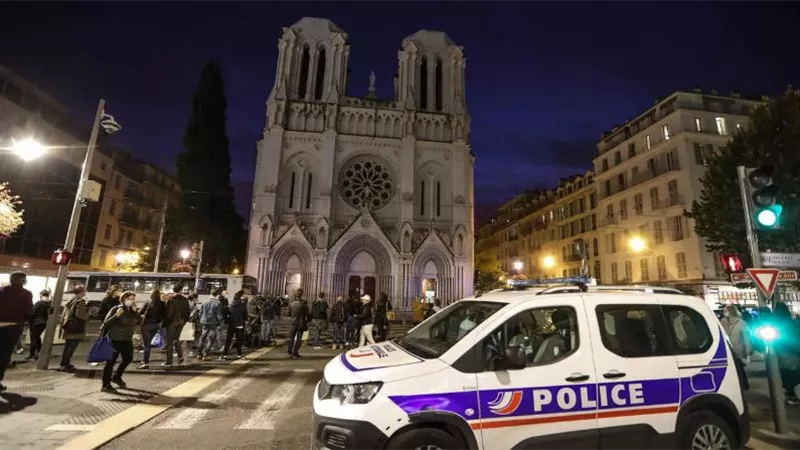 مقتل شخصين وإصابة آخر في هجوم بمدينة شوليه في فرنسا