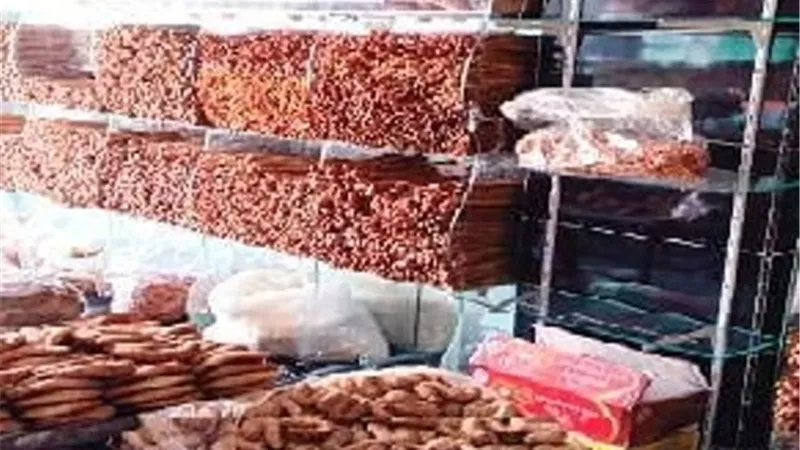 إعدام طن و200 كجم أغذية فاسدة بمنياالقمح