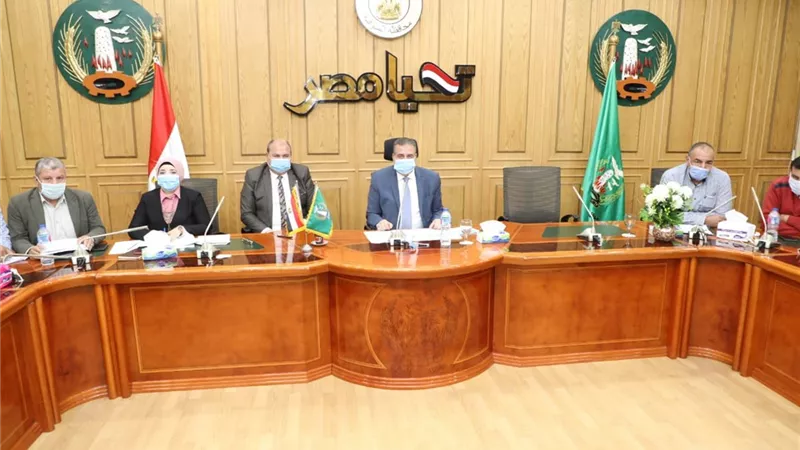 محافـظ المنوفية: سأتابع الرصف بزيارتى شارع شارع على الطبيعة
