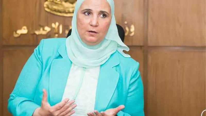 التضامن الاجتماعي بدأت صرف مساعدات كرامة