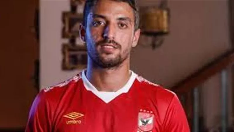 الاهلى يكشف عن رقم قميص طاهر محمد طاهر مع الفريق