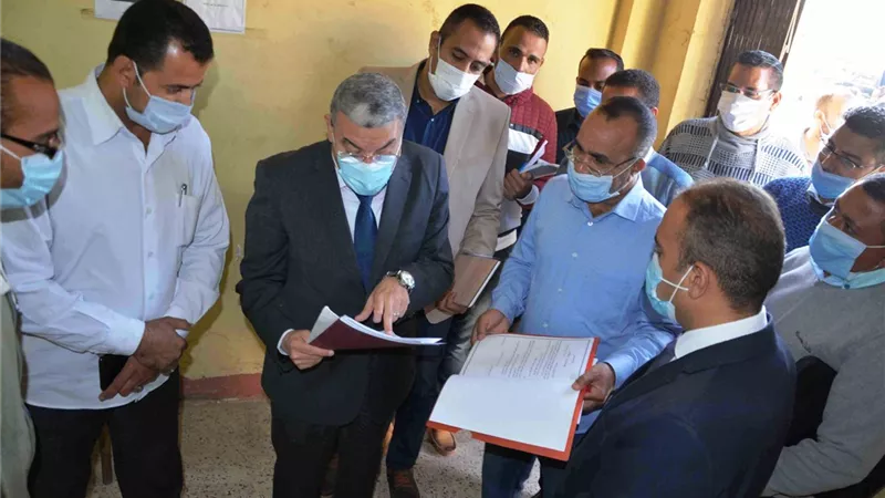 محافظ المنيا : خطة شاملة لتطوير مشروع النقل الجماعى