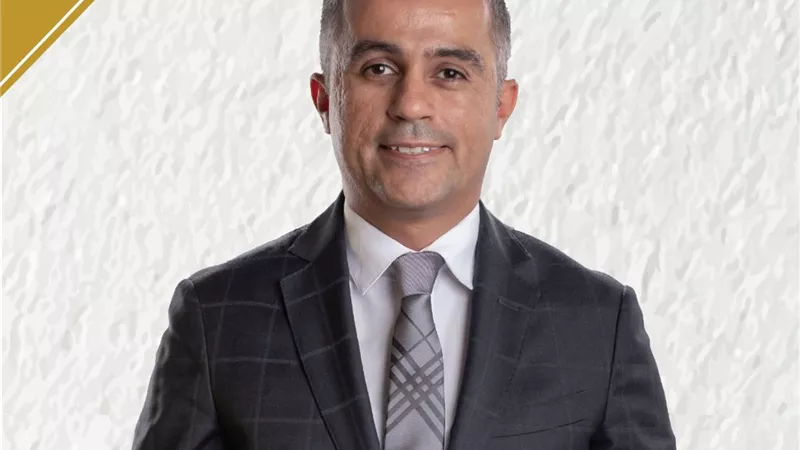 بعد فوزه بمقعد في البرلمان.. أحمد فتحي لأهالي دائرته: سنسعى لتنفيذ البرنامج الانتخابي