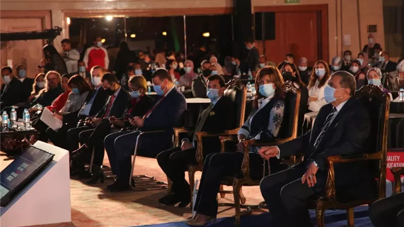 وزراء الشباب والهجرة والقوي العاملة يشهدون افتتاح الملتقى العاشر للمسئولية المجتمعية