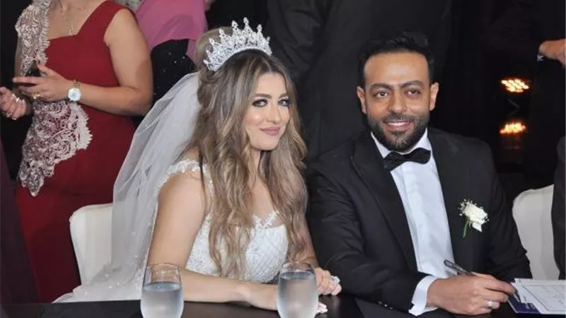 زوجة تامر عاشور تصر على الطلاق