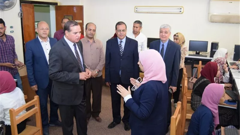 جامعة سوهاج تتعاون مع المجلس الاعلى للجامعات ووزارة الاتصالات للتحول لجامعة ذكية